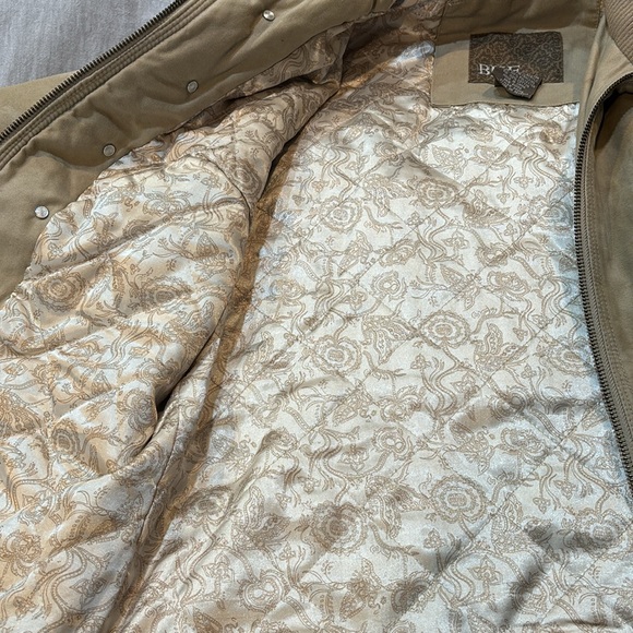 BKE Jacket Tan w camo like design Sz large NWOT removable fur collar - Picture 5 of 8